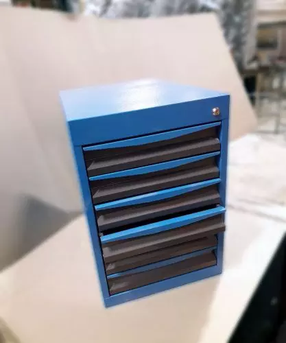 Тумба инструментальная с шестью ящиками