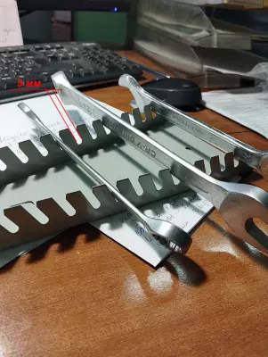 Держатель гаечных ключей WH